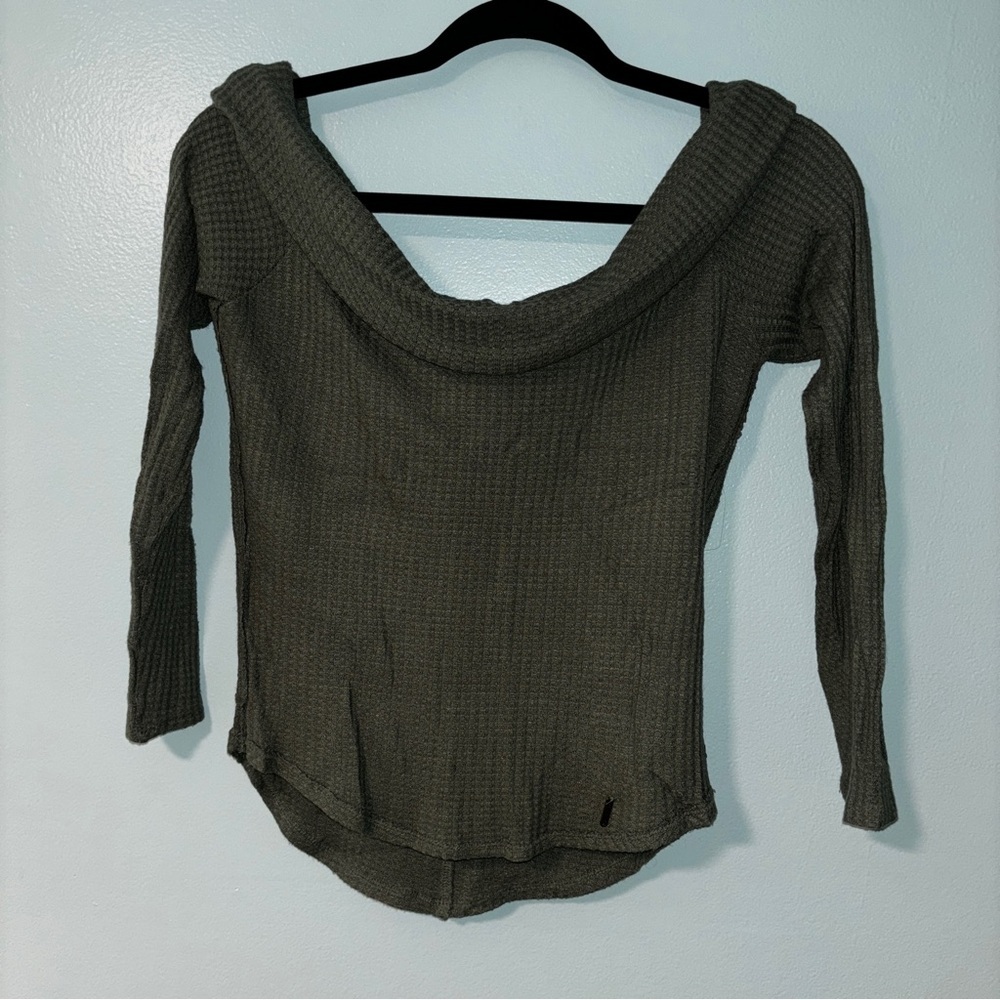 Hollister Women’s Off The Shoulder Hunter Army Green Sweater Top w/ Cowl Neck
